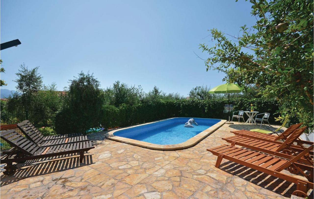 1 Bedroom Nice Apartment In Kastel Sucurac คาชเตลา ภายนอก รูปภาพ