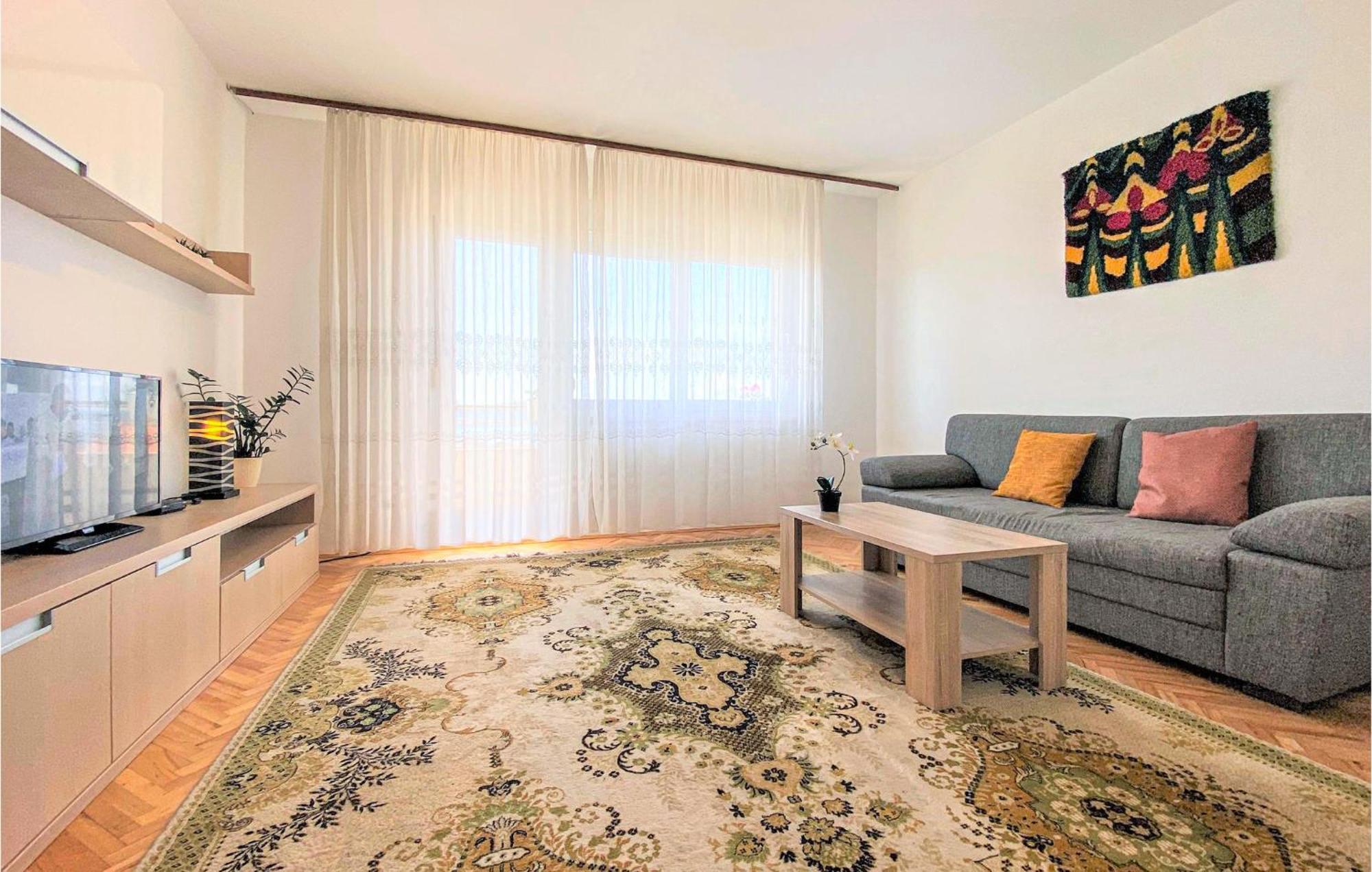 1 Bedroom Nice Apartment In Kastel Sucurac คาชเตลา ภายนอก รูปภาพ
