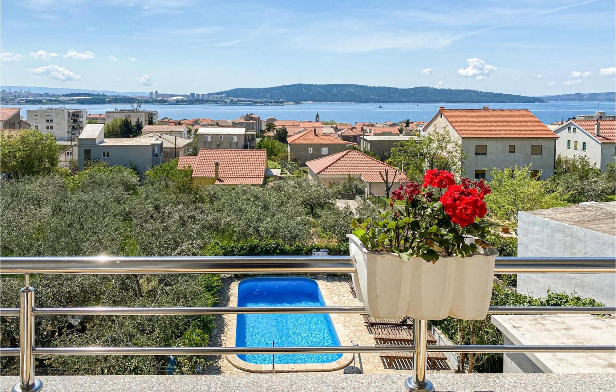 1 Bedroom Nice Apartment In Kastel Sucurac คาชเตลา ภายนอก รูปภาพ